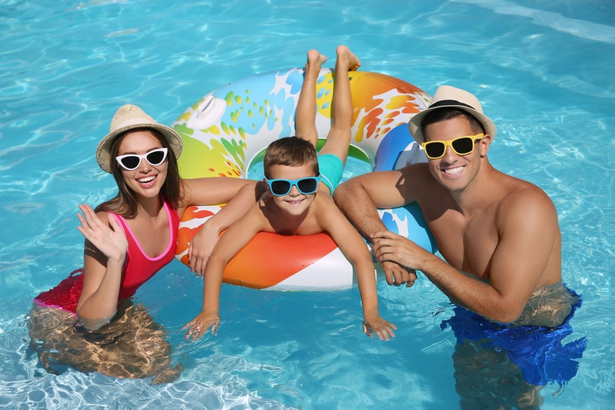Hotel Pool Safety Tips for Young Children - The California Beach Co.