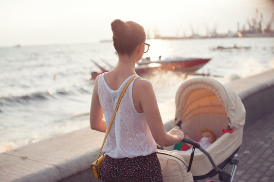 Tips for taking your newborn baby out for a walk - The California Beach Co.