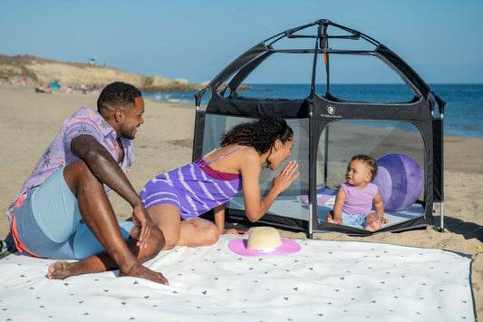 These Beach Blankets Can Withstand Any Weather Condition