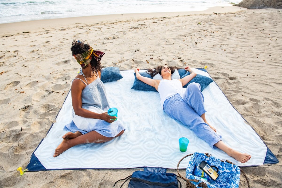 Why the California Beach Blanket is the Best Travel Accessory - The California Beach Co.