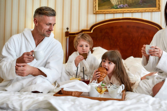 How to Plan Snacks and Meals When Staying at a Hotel with Young Children