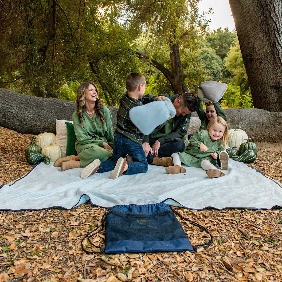 x California Voyager Blanket - Whimsical Waves - The California Beach Co.