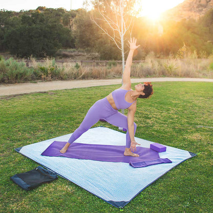 x California Voyager Blanket - Whimsical Waves - The California Beach Co.